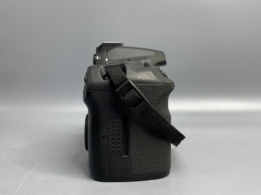 Canon EOS 50D 30.592 кадров