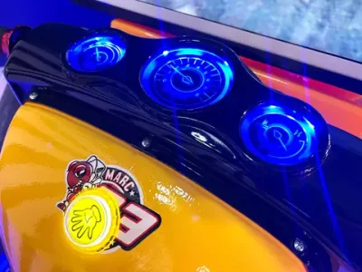 Детский игровой автомат «Безумные мотогонки»