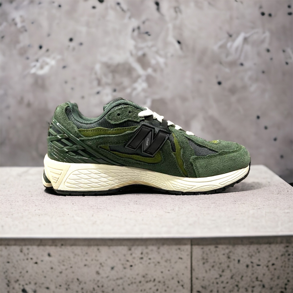 New Balance 1906D • Green