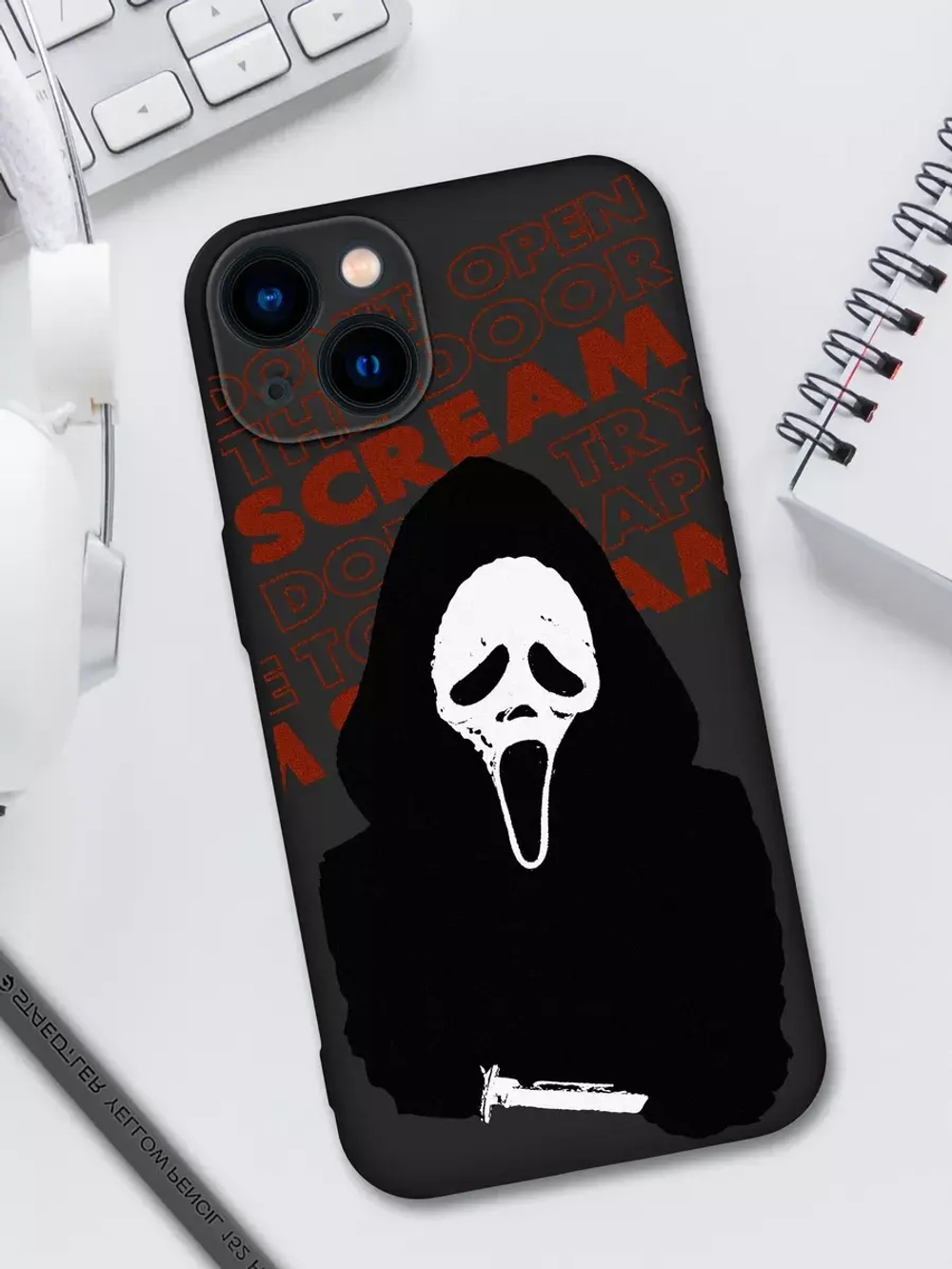 Чехол на iPhone 15 с принтом