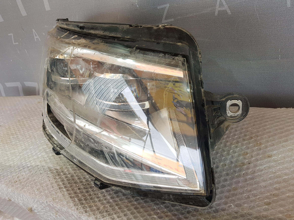Фара правая LED Volkswagen Transporter T6 15-19 Б/У Оригинал 7e1941036