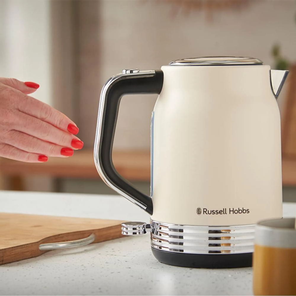 Электрический чайник Russell Hobbs 28640-70 жасмин-матовый