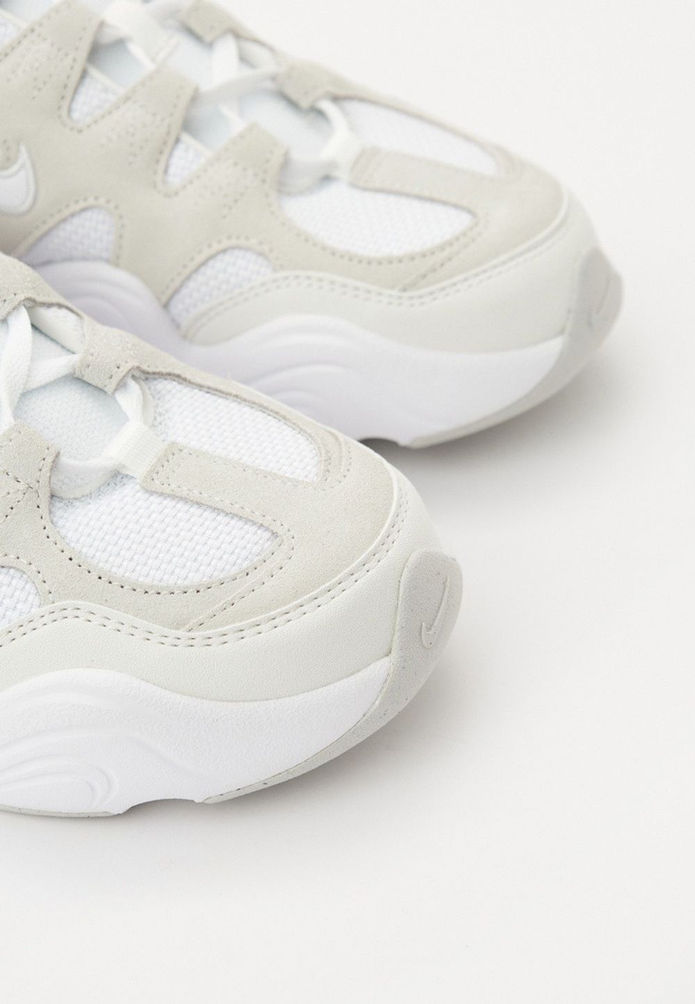 Кроссовки женские NIKE W TECH HERA