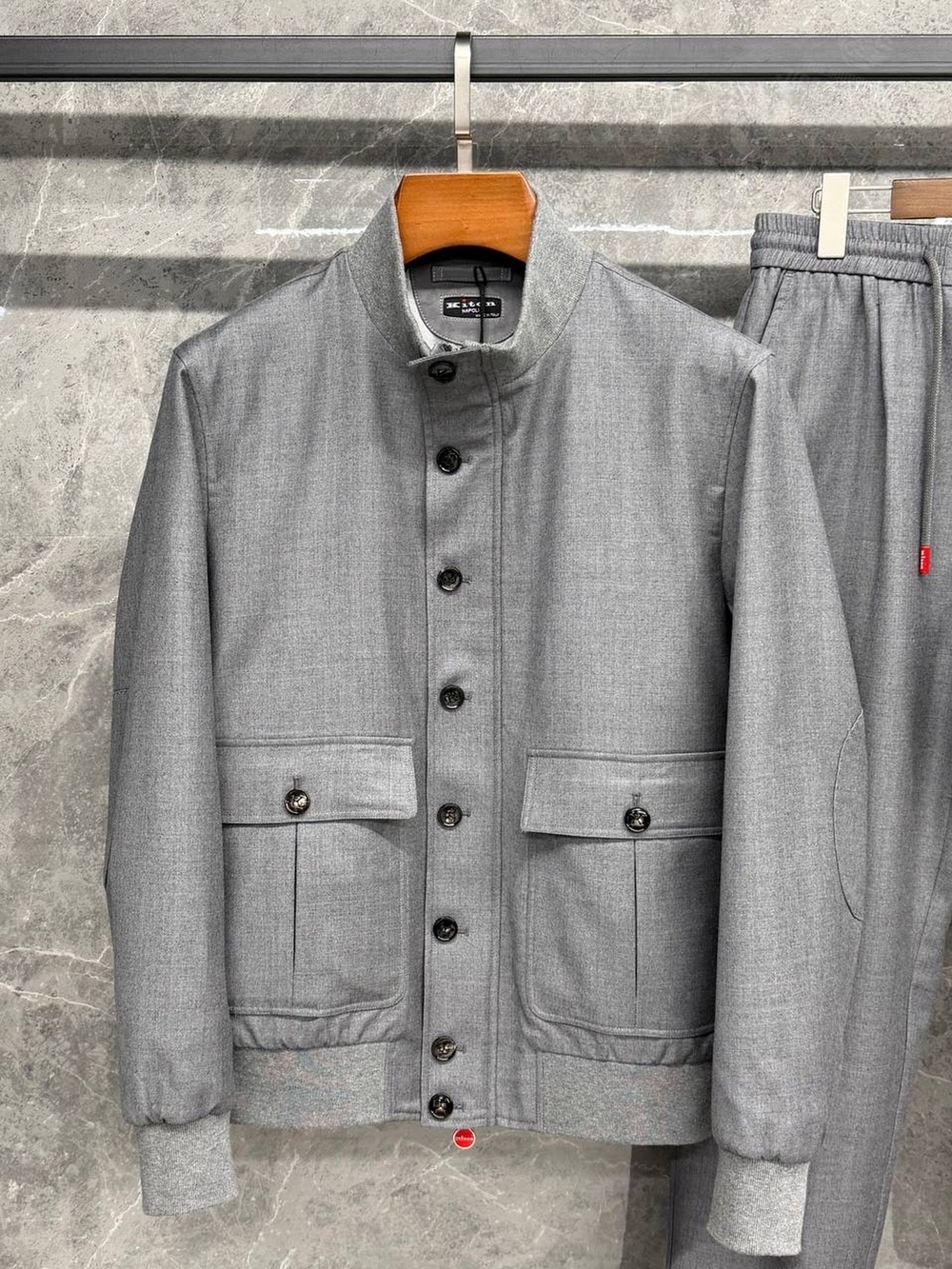 Костюм Kiton
