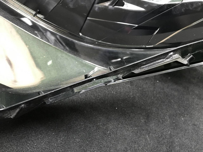 Стекло фары правое Lexus RX 4 (2019-2022)