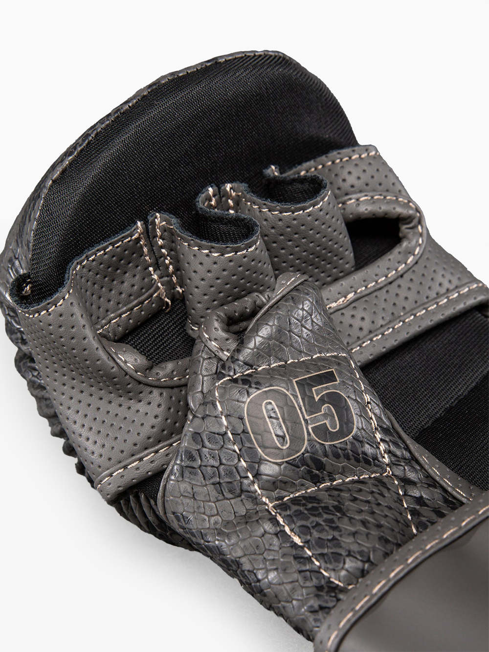 Перчатки ММА Venum Impact Evo Scales Dark Grey