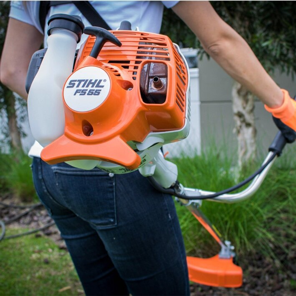 Триммер STIHL FS55 бензиновый, ширина скашивания 55см, полная комплектация с катушкой и ножом ОРИГИНАЛ
