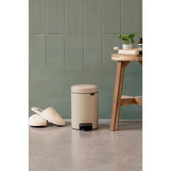 Brabantia Контейнер для мусора NewIcon 5л, мягкий бежевый 149900