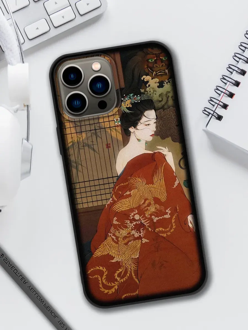Чехол на iPhone 13 Pro Max с принтом