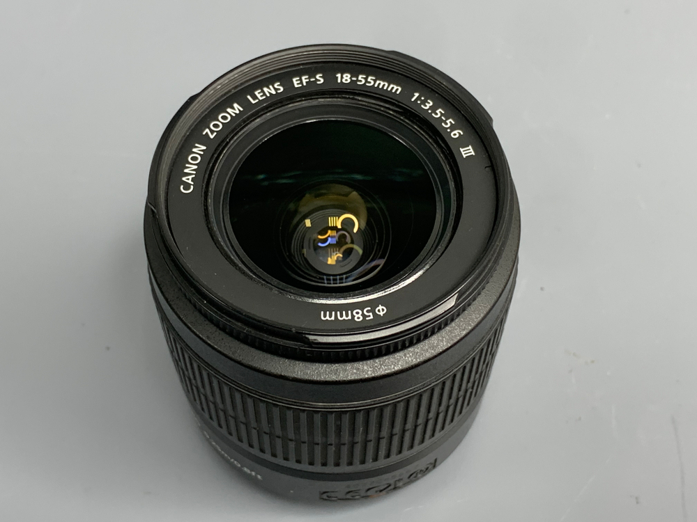 Canon 1200D kit 18-55mm III 6000 кадров