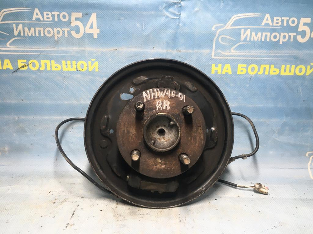 Ступица задняя правая TOYOTA PRIUS 1999