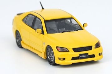 Коллекционная модель Toyota Altezza RS200 Yellow