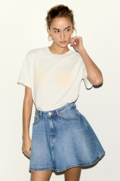 Футболка с вышитым мотивом - H&M