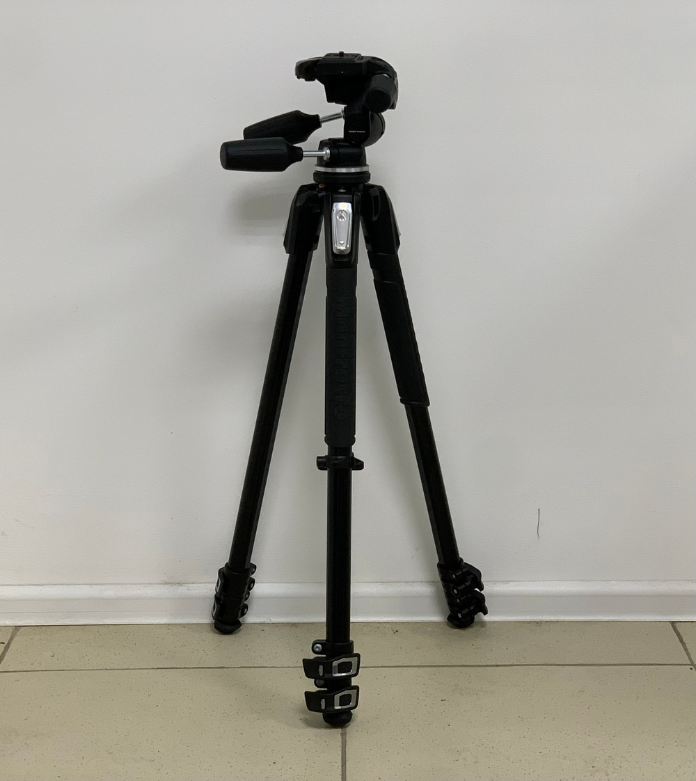 Штатив Manfrotto 190XPROB + голова 804RC2