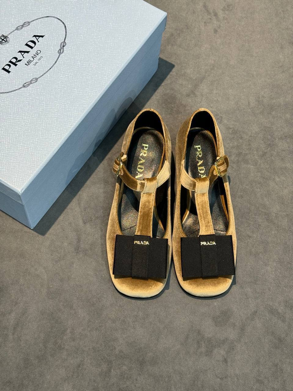 Туфли Prada