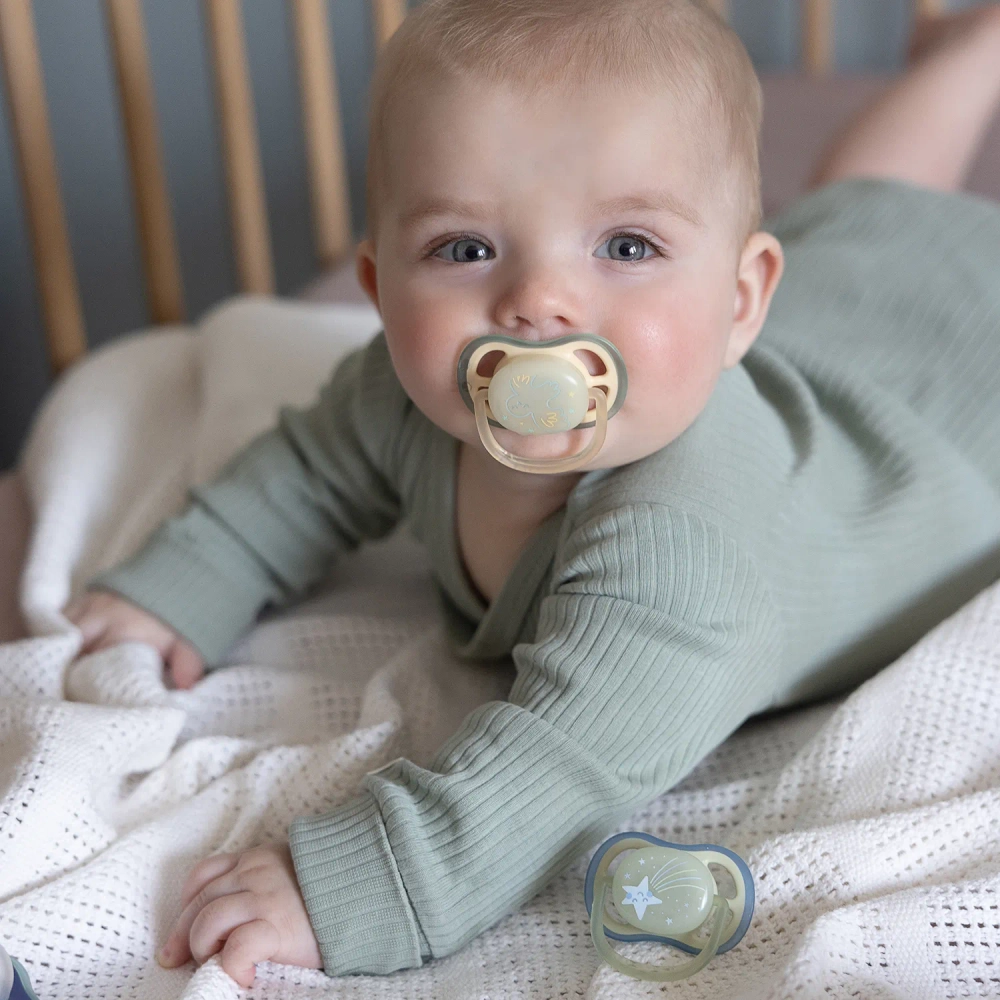 Пустышка Philips Avent Ultra Air 0-6мес 2шт SCF376/18