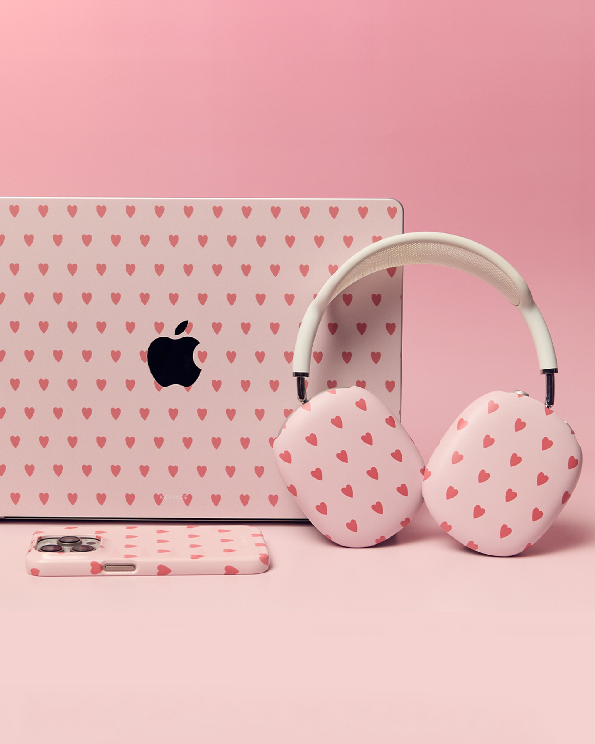 Виниловая наклейка CRUSH для MacBook
