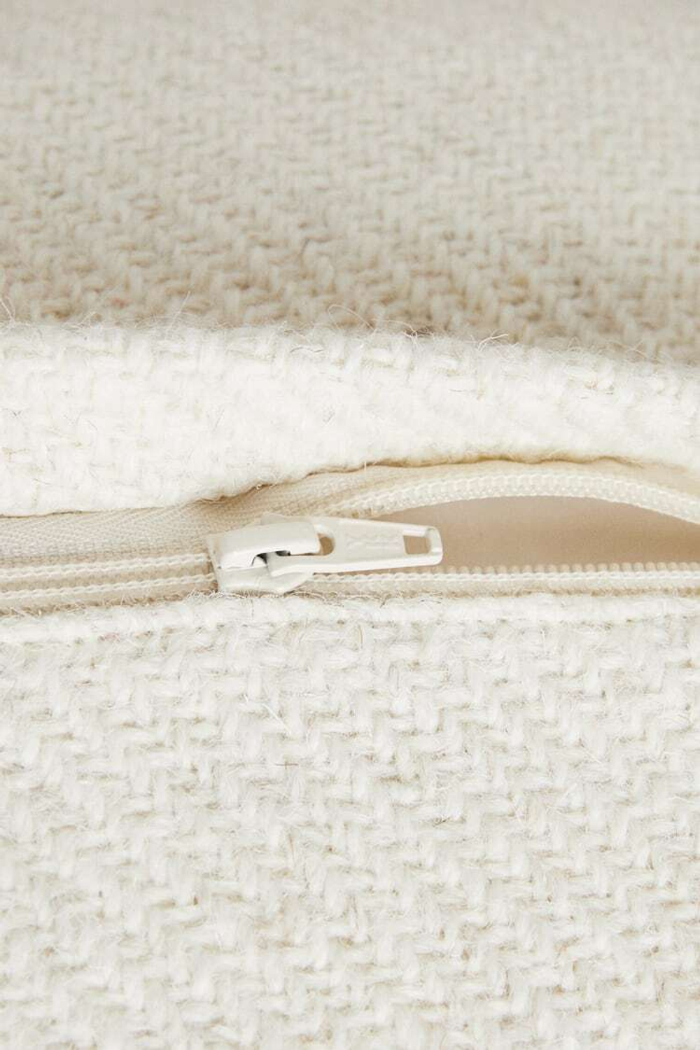 ZARA HOME ШЕРСТЯНОЙ ЧЕХОЛ НА ПОДУШКУ, ЭКРЮ