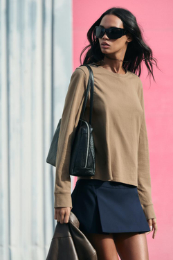 ZARA ФУТБОЛКА ИЗ РУСТИКАЛЬНОГО ХЛОПКА, КОРИЧНЕВЫЙ