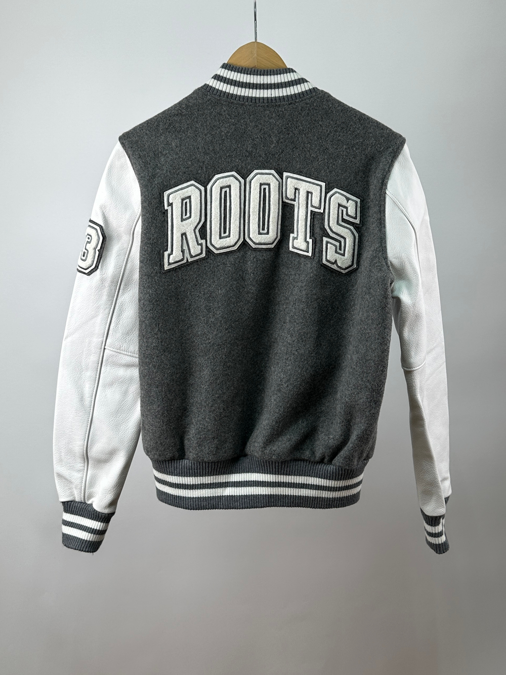 Бомбер Roots