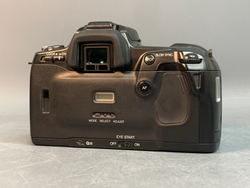 Нерабочий Minolta Dynax 700si body