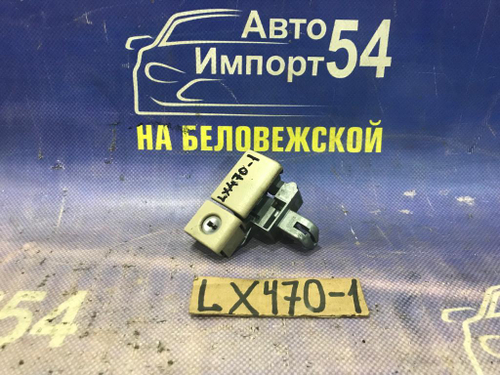 Бардачок пассажирский LEXUS LX470 2004