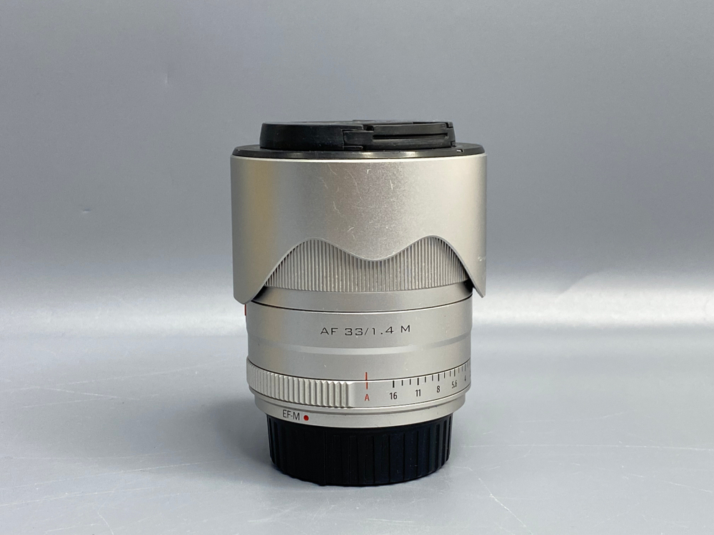Nikon D3000 — 8 200 кадров