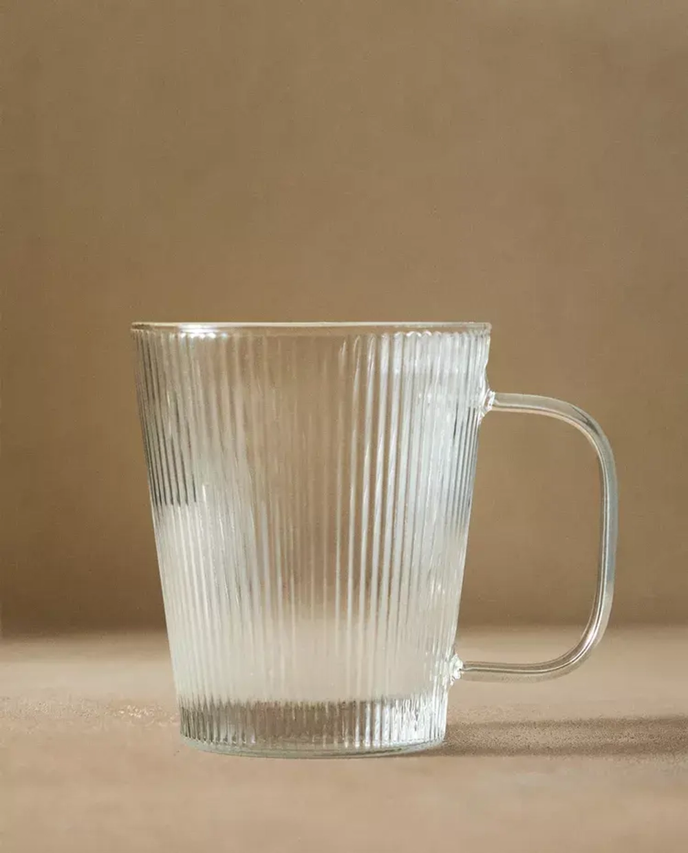 ZARA HOME КРУЖКА ИЗ ТЕРМОСТОЙКОГО СТЕКЛА С УЗОРОМ В ПОЛОСКУ, ПРОЗРАЧНЫЙ