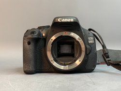 Canon 600D kit 18-55mm 3.5-5.6 IS ll 3.136 кадров