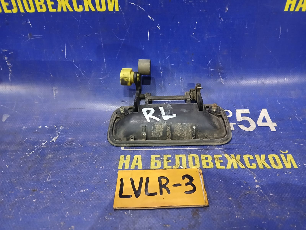 Ручка двери задней левой внешняя MAZDA MPV 1997