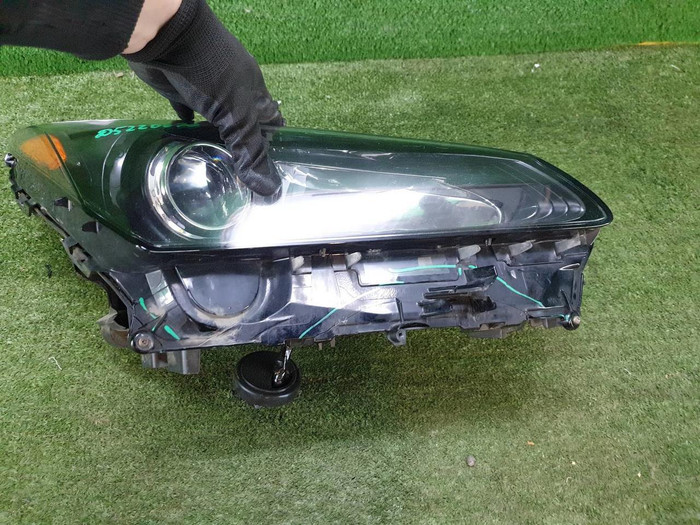 Битая Фара правая Lexus NX 1 (2014-2017) LED