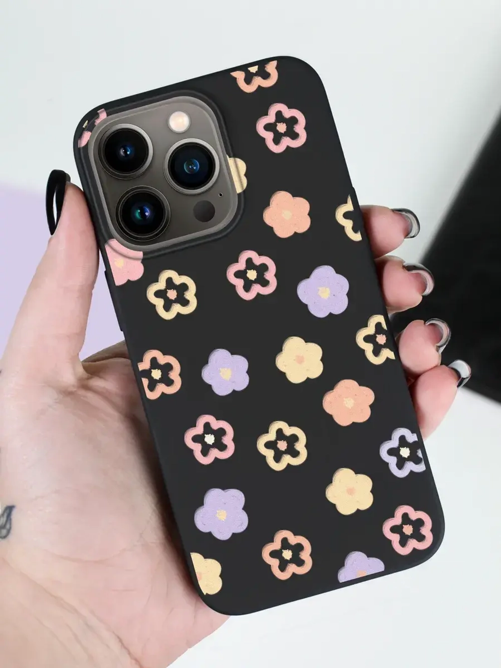 Чехол на iPhone 16 Pro