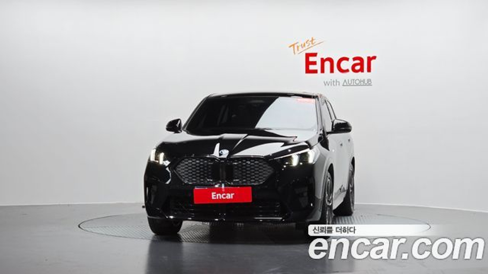 BMW iX2 eDrive 20 M Sport — 2024