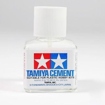 Tamiya Cement Клей с кисточкой 40 мл