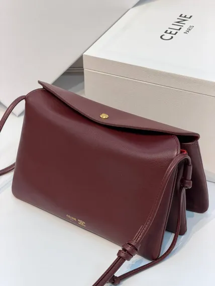 Сумка CELINE TRIO FLAP IN SMOOTH LAMBSKIN