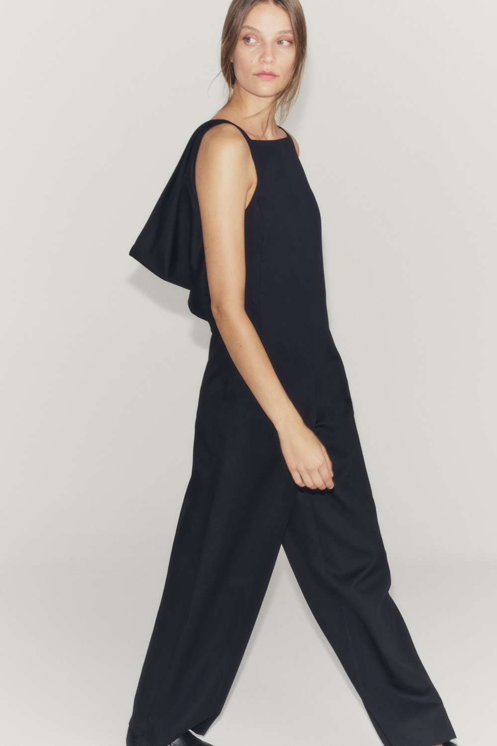 ДЛИННЫЙ КОМБИНЕЗОН СО СПИНОЙ С ДРАПИРОВКОЙ — ZW COLLECTION — ZARA
