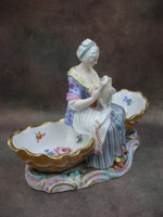 Статуэтка. Фарфор. Дама с гусем конфетница. Meissen. Германия
