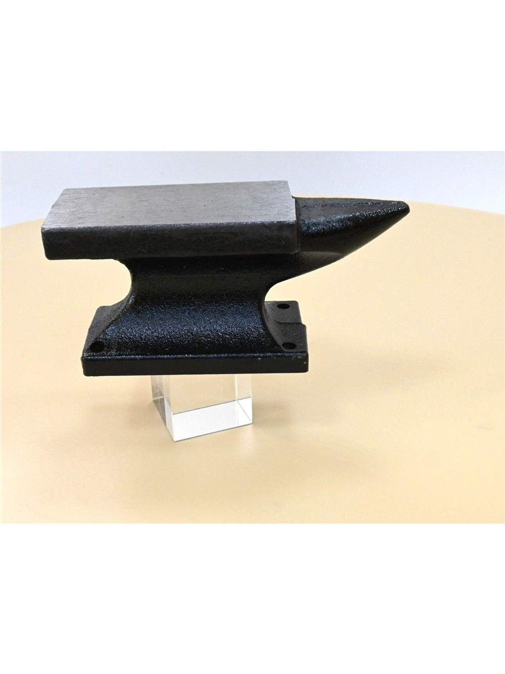 Наковальня 1.5 кг