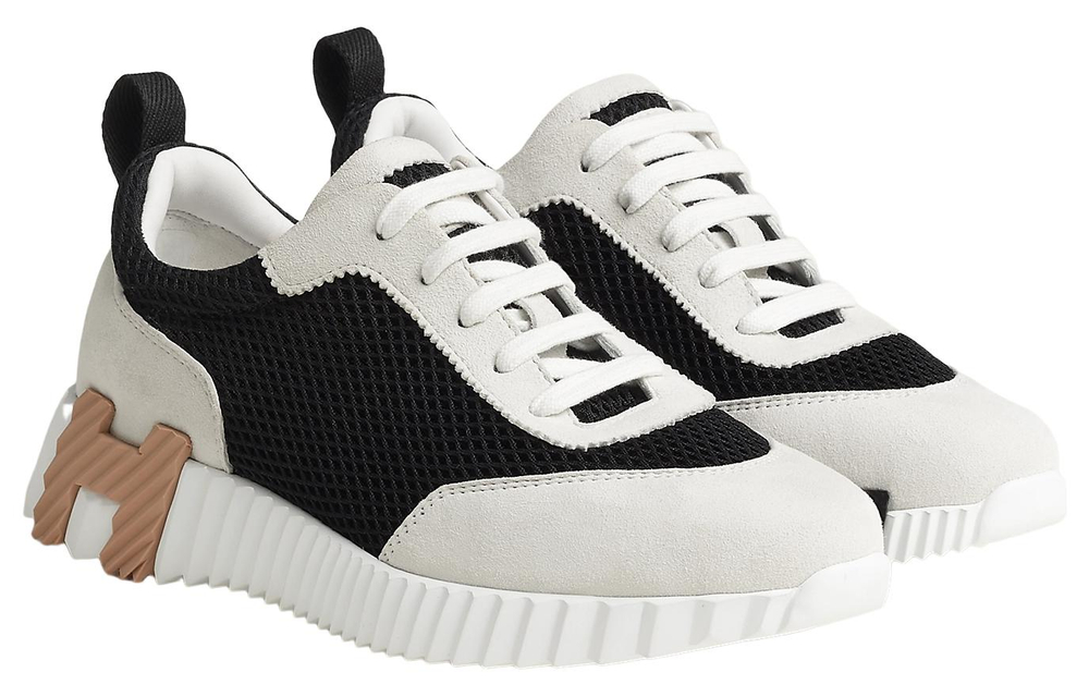 HERMES Bouncing Fabric Low top Casual Shoes Women"s Black White