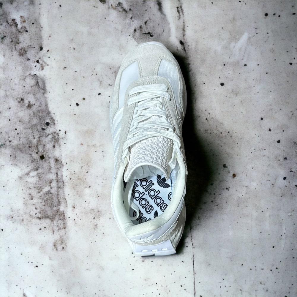 Adidas Retropy E5 • White