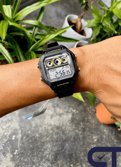 Casio AE-1300WH-1A — мужские электронные часы
