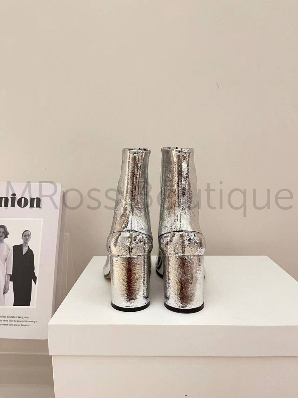 Серебристые кожаные ботильоны Tabi Maison Margiela