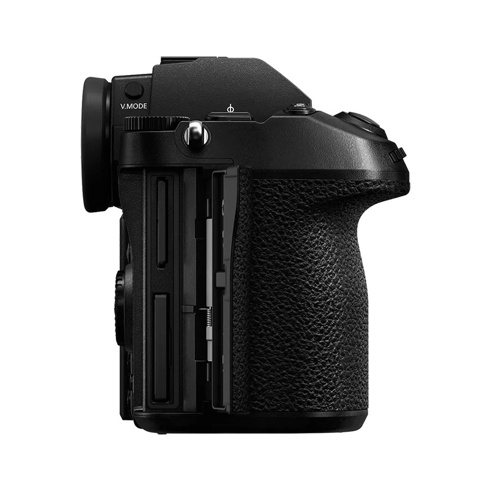 Цифровая фотокамера Panasonic Lumix DC-S1 Kit 24-105mm