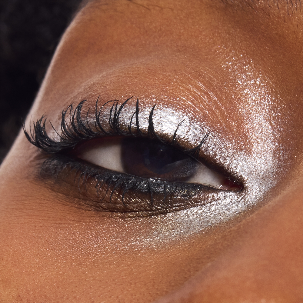MAC Cosmetics Dazzleshadow Eyeshadow Stick - Тени для век в кремовой текстуре в стике оттенок Demure Diamonds, 1 g