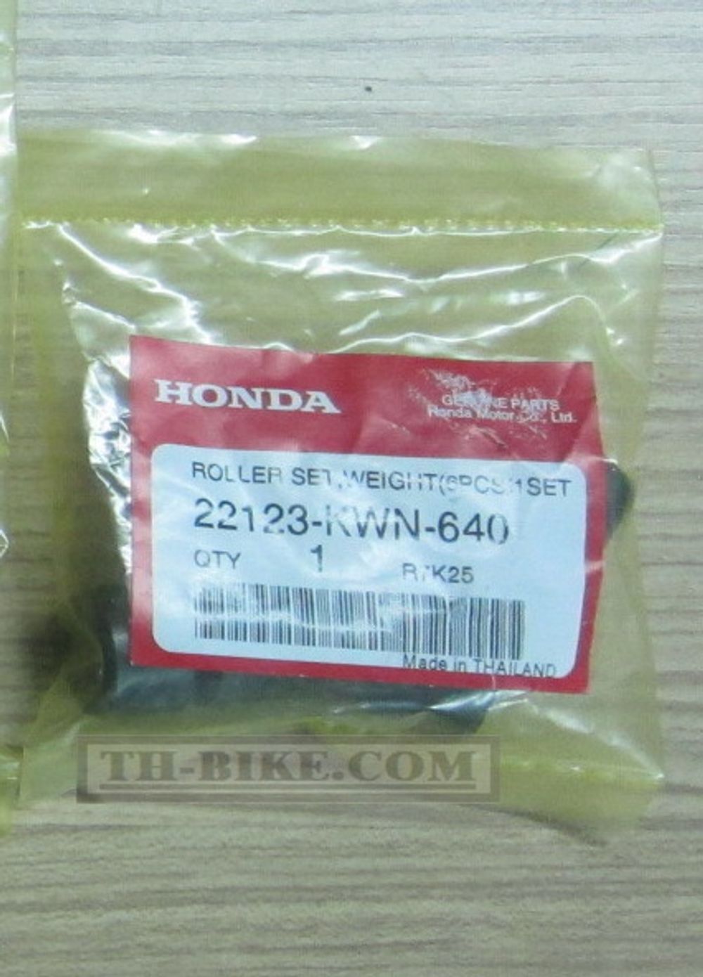 22123-KWN-640. ROLLER SET, WEIGHT.