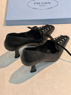 Туфли Prada