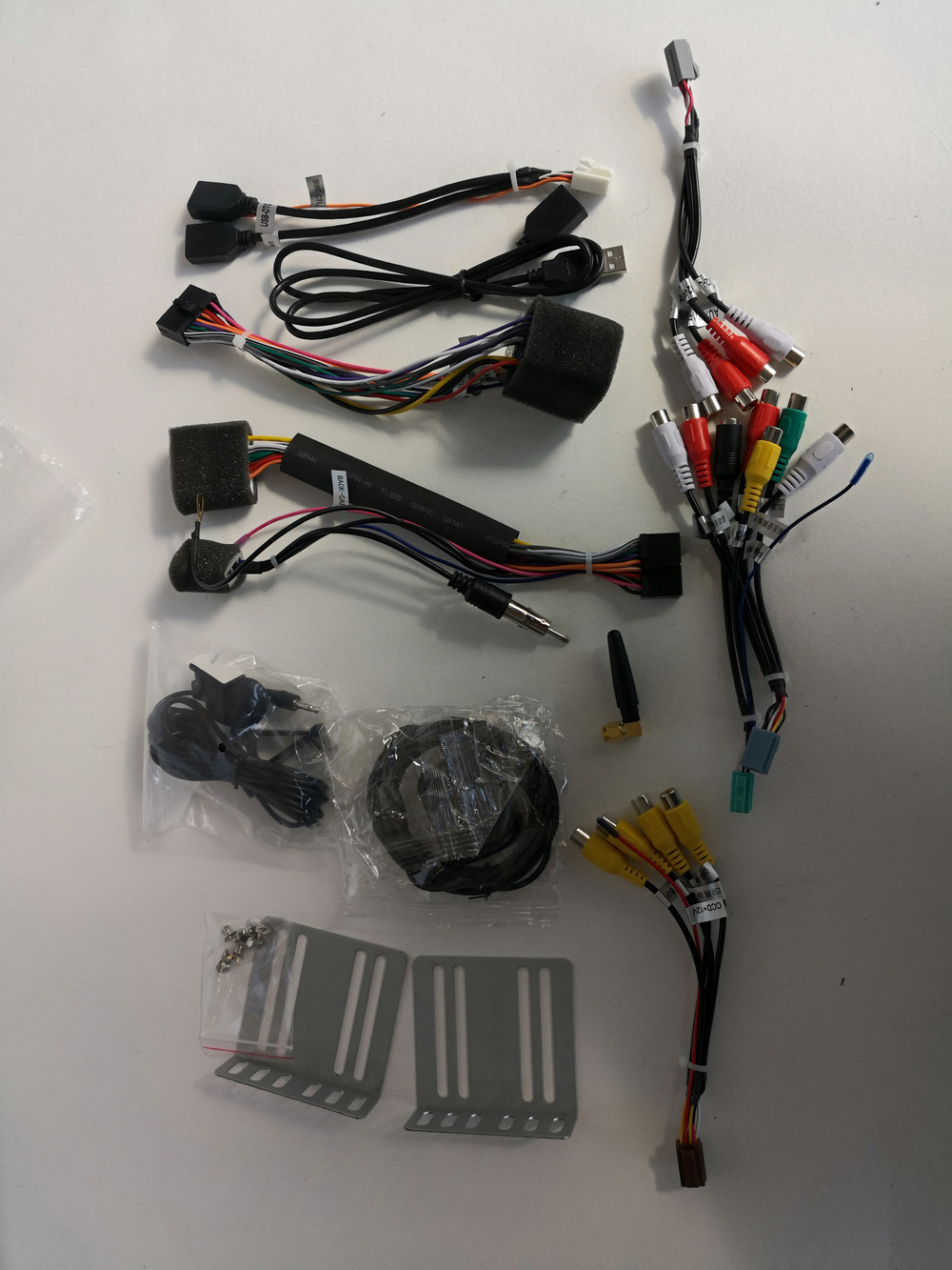 Установочный комплект универсальный  2DIN  KUBERG U9-6503-T8