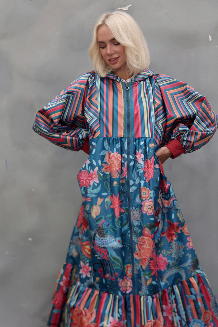 Raincoat "Ethnopodium. A blooming garden"