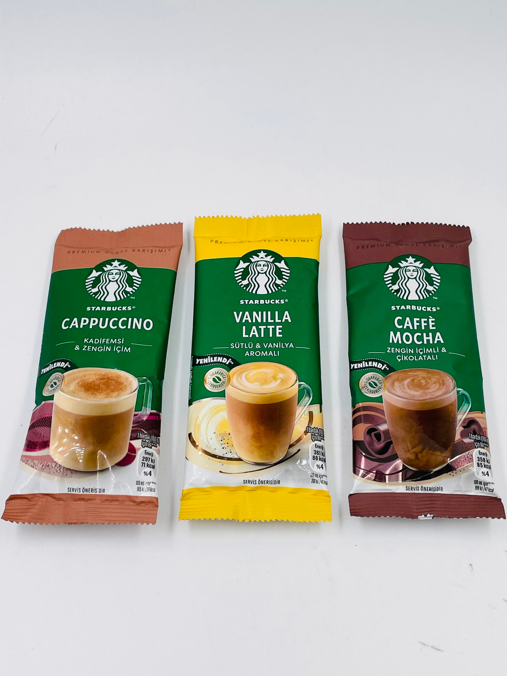 Starbucks кофе растворимый ассорти 3 вкуса (Caffe Mocha, Vanilla Latte, Cappuccino), 3 саше-пакетика, 61.5 г (Турция)