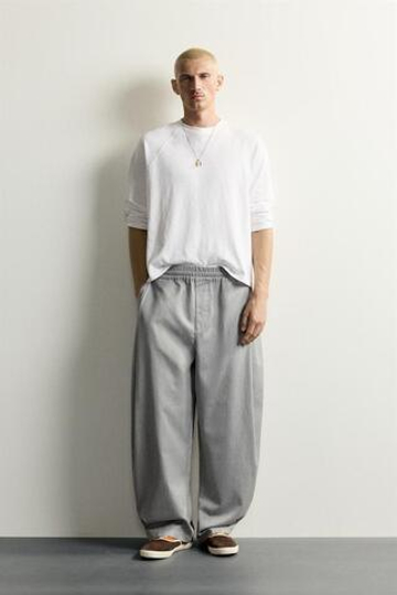 ZARA БРЮКИ BALLOON FIT С БОКОВЫМИ ЗАЩИПАМИ, МЯГКИЙ СЕРЫЙ